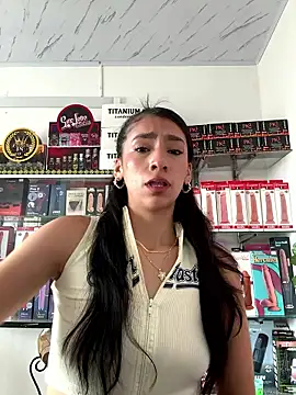 lunaluxury22 online show from 01-16-26, 01:59