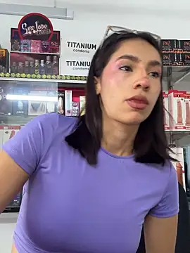 lunaluxury22 online show from 03-06-26, 01:39