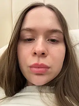 Nicole Loving online show from 12-13-25, 09:21