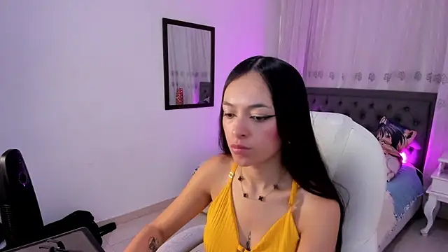 Victoria Piercee online show from 01-09-26, 06:37