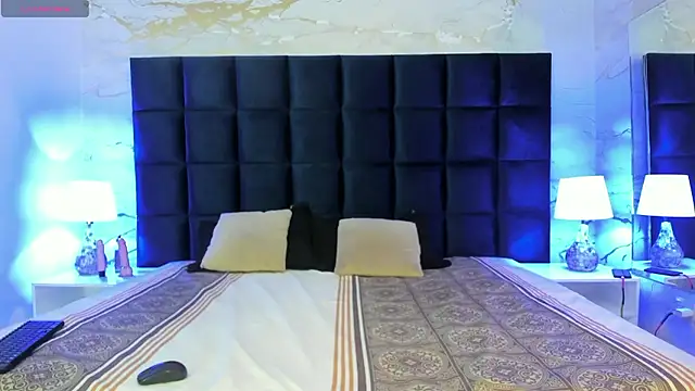 Snapshot of Victoria01_ chatting on 01-14-26, 12:58 Victoria01 online show from 01-14-26, 12:58