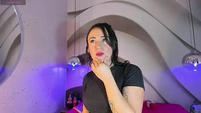 Victoria01  online show from 03-23-26, 11:26