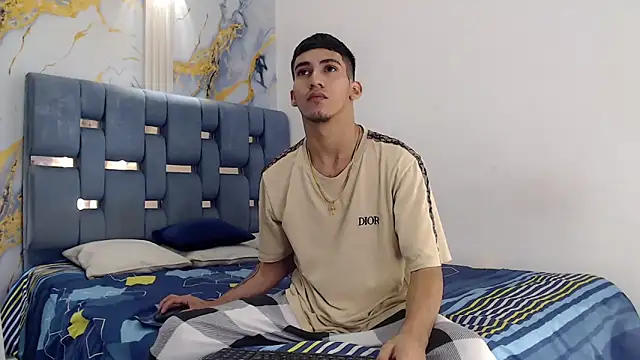 DIAMOND BLACKS online show from 04-02-26, 07:15