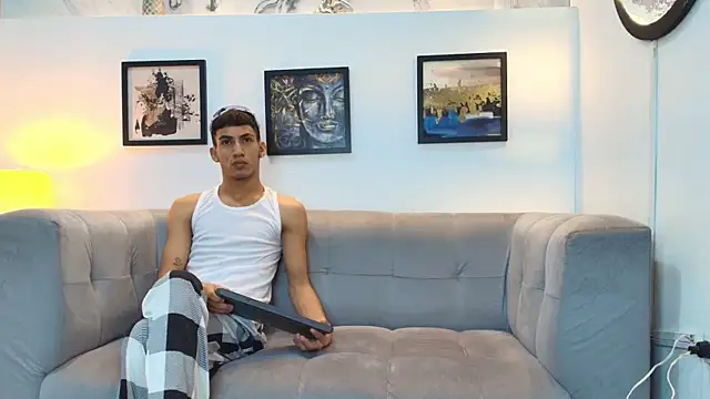 DIAMOND BLACKS online show from 02-06-26, 07:26