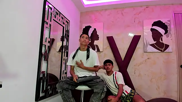 DIAMOND BLACKS online show from 12-17-25, 07:24