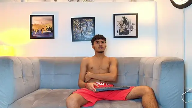 DIAMOND BLACKS online show from 02-26-26, 07:41