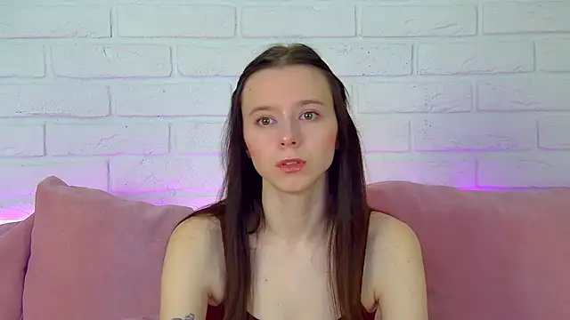 Snapshot of ArinaKubrick chatting on 02-25-26, 04:18 ArinaKubrick online show from 02-25-26, 04:18