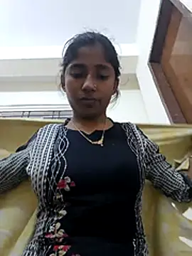 Snapshot of Anal_queen650 chatting on 01-14-26, 11:03 Anal queen650 online show from 01-14-26, 11:03