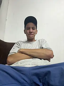 Snapshot of sam_hotttt_ chatting on 07-14-26, 06:40 sam hotttt online show from 07-14-26, 06:40