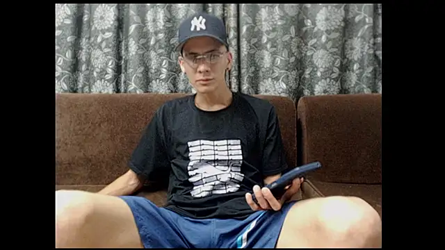 Snapshot of sam_hotttt_ chatting on 03-27-26, 03:48 sam hotttt online show from 03-27-26, 03:48
