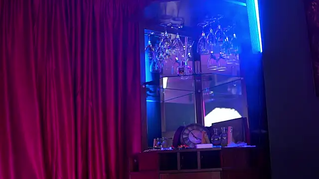 AstridVex online show from 04-10-26, 09:55