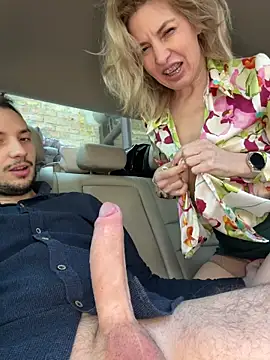 Lovebackground online show from 03-25-26, 10:47