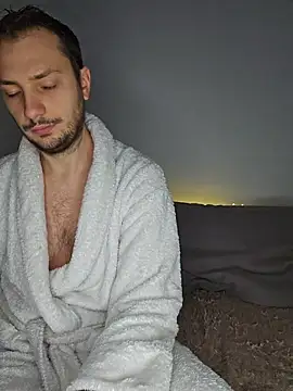 Lovebackground online show from 01-07-26, 01:38