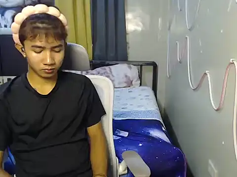 Ur hottestjonny online show from 06-16-26, 11:43