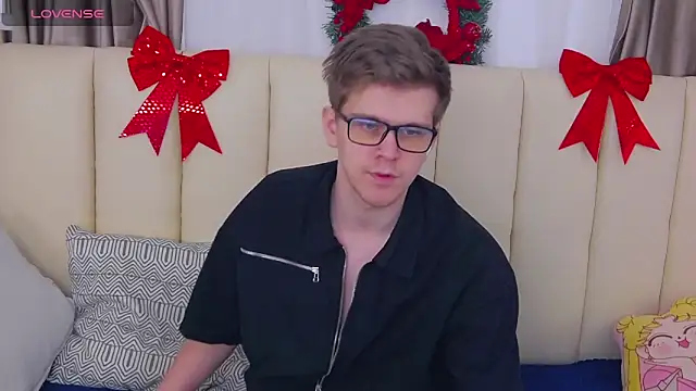 Snapshot of NickJohnas chatting on 01-09-26, 06:09 NickJohnas online show from 01-09-26, 06:09