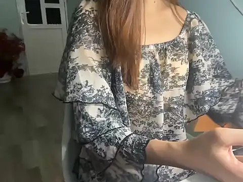Snapshot of Chichi_86 chatting on 05-15-26, 03:21 Chichi 86 online show from 05-15-26, 03:21