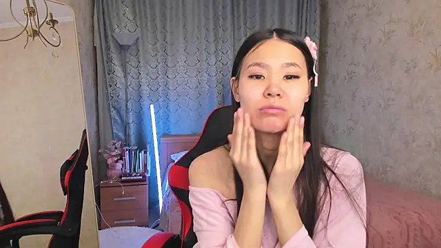 amiya cute online show from 03-18-26, 03:57