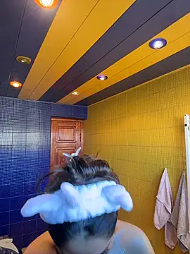 SilkyMira online show from 02-25-26, 01:44