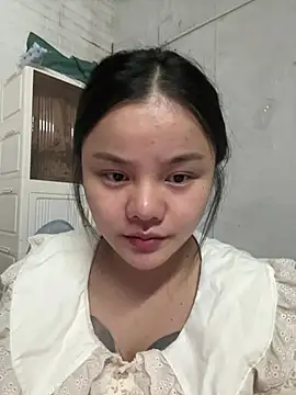 Snapshot of leo-kitty chatting on 07-19-26, 04:15 leo-kitty online show from 07-19-26, 04:15