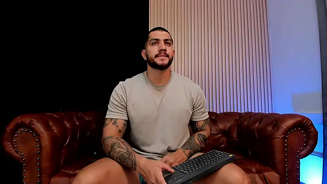 KyleNorth  online show from 04-08-26, 02:07