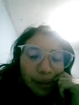 Snapshot of moodsailor chatting on 12-22-25, 11:49 moodsailor online show from 12-22-25, 11:49