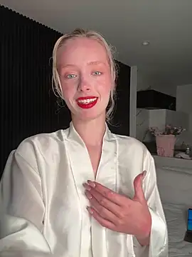 SunnyShiney online show from 02-14-26, 01:44