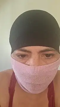 Snapshot of katiyvy chatting on 01-06-26, 01:26 katiyvy online show from 01-06-26, 01:26