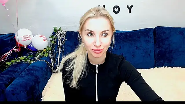 Hanna--Sweet online show from 01-13-26, 03:49