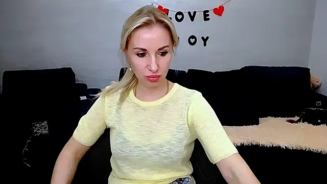 Hanna--Sweet online show from 03-10-26, 04:00