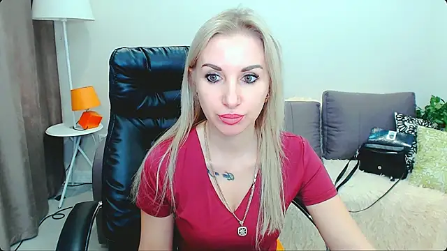 Hanna--Sweet online show from 03-24-26, 10:48