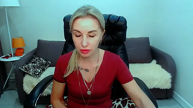 Hanna--Sweet online show from 07-04-26, 03:16