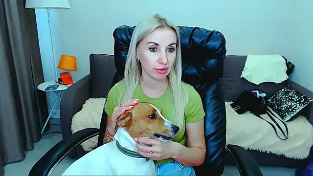 Hanna--Sweet online show from 06-10-26, 11:44