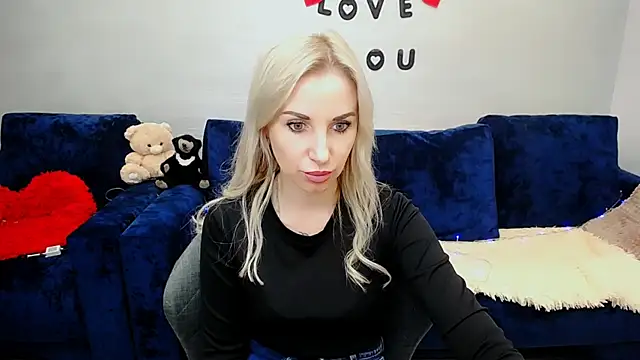 Hanna--Sweet online show from 04-15-26, 10:54