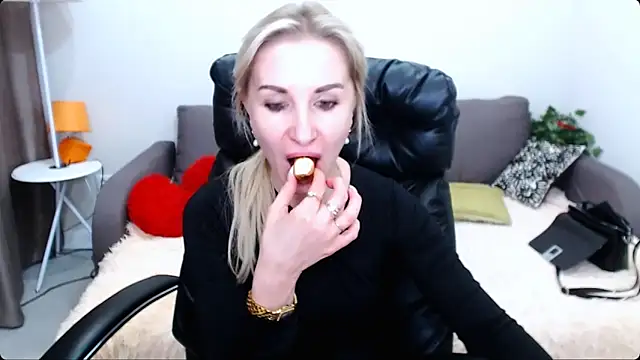 Hanna--Sweet online show from 02-04-26, 10:32