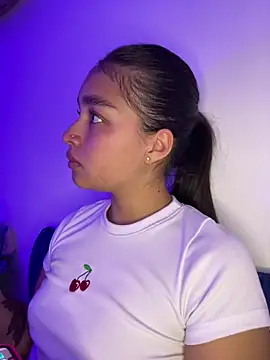 Iam samanthaaa online show from 12-21-25, 04:25