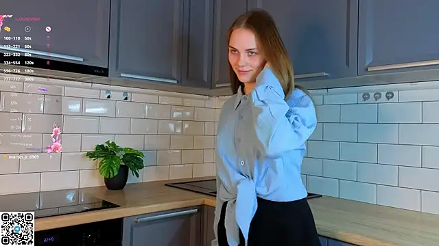 DivaViera online show from 12-15-25, 06:19