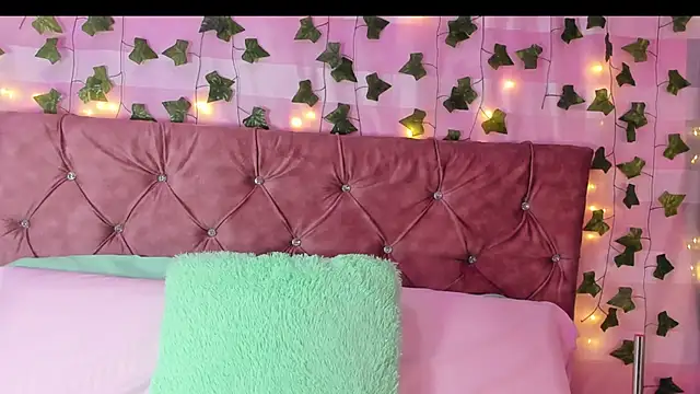 Ayla-marttinez online show from 02-13-26, 02:11