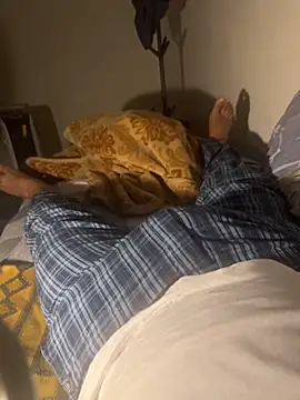 Snapshot of Night_outcam chatting on 02-17-26, 07:22 Night outcam online show from 02-17-26, 07:22