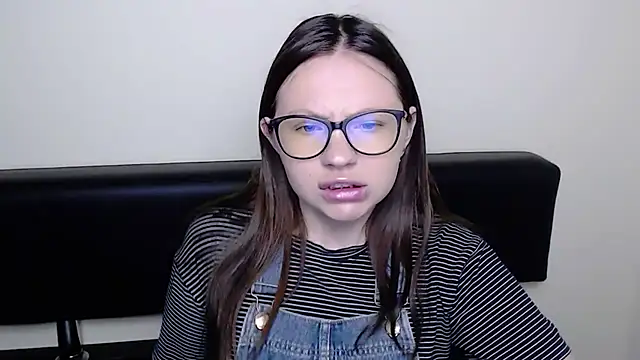 LiliaErmi online show from 05-25-26, 06:12