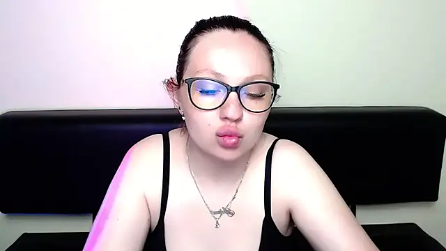 LiliaErmi online show from 05-17-26, 10:15