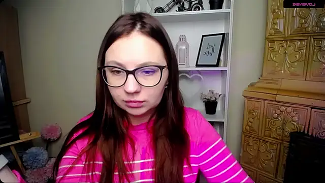 LiliaErmi online show from 12-15-25, 06:08