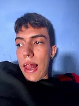 Juan Gomezz26 online show from 01-10-26, 11:11