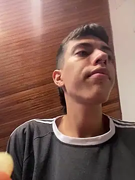 Juan Gomezz26 online show from 03-18-26, 08:21