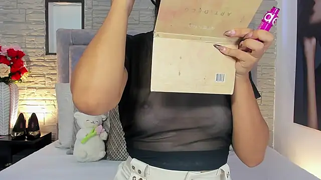 LanaRouse online show from 02-25-26, 10:42