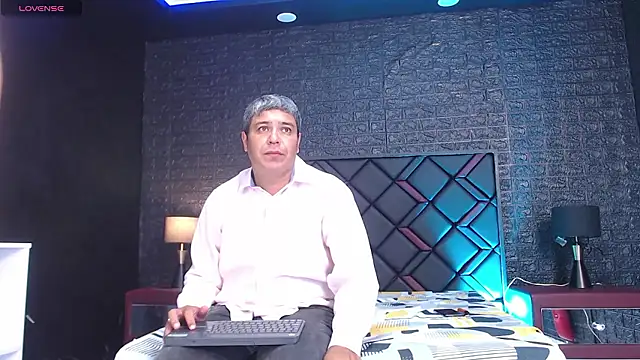 DanteYCeleste online show from 01-13-26, 05:50