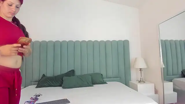 Scarlett  Noir online show from 04-15-26, 07:18