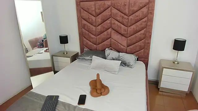 Scarlett  Noir online show from 03-08-26, 09:18