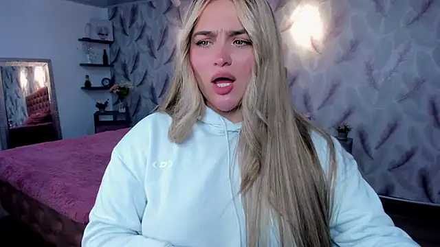 Snapshot of Luna_volk_ chatting on 01-09-26, 03:02 Luna volk online show from 01-09-26, 03:02