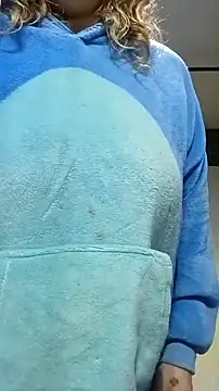 Snapshot of Justis88 chatting on 01-12-26, 11:17 Justis88 online show from 01-12-26, 11:17