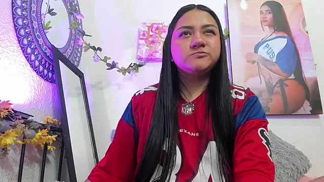 Hanna moore10 online show from 04-05-26, 09:10